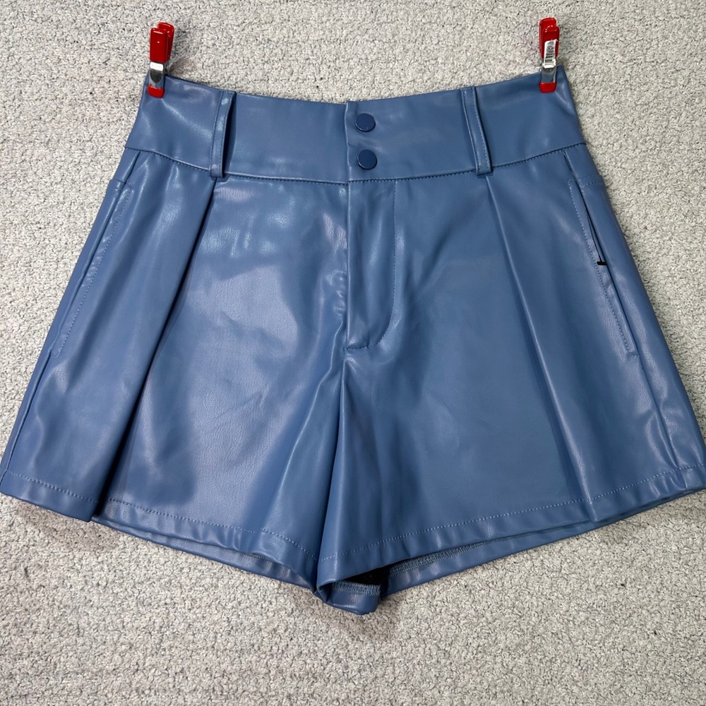 Foxy‎ Kind Vegan Leather Shorts Pleated High Rise Small Blue Chic Streetwear